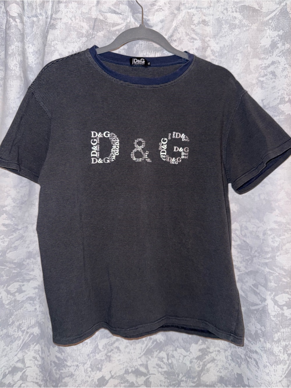 D&G Men's Black Short-Sleeve Logo Tee with Subtle Pinstripes